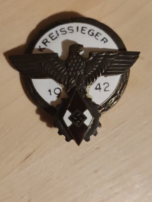 Replika kovinske oznake Kreissieger 1942 HJ