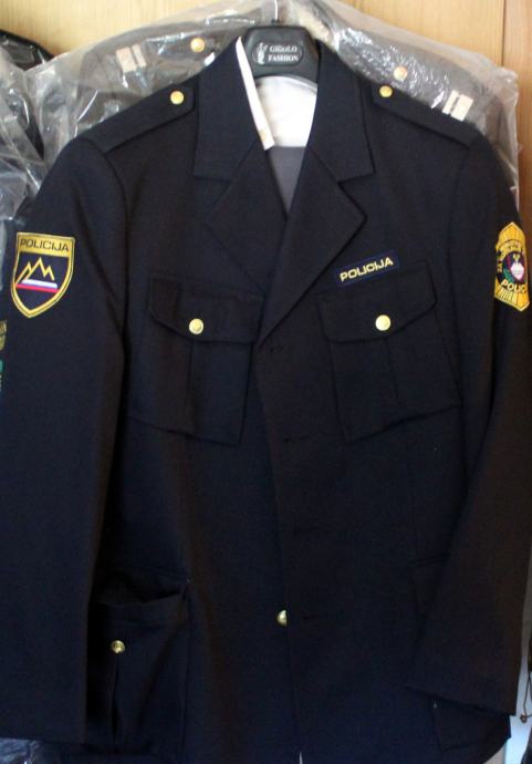 Svečana uniforma Policije