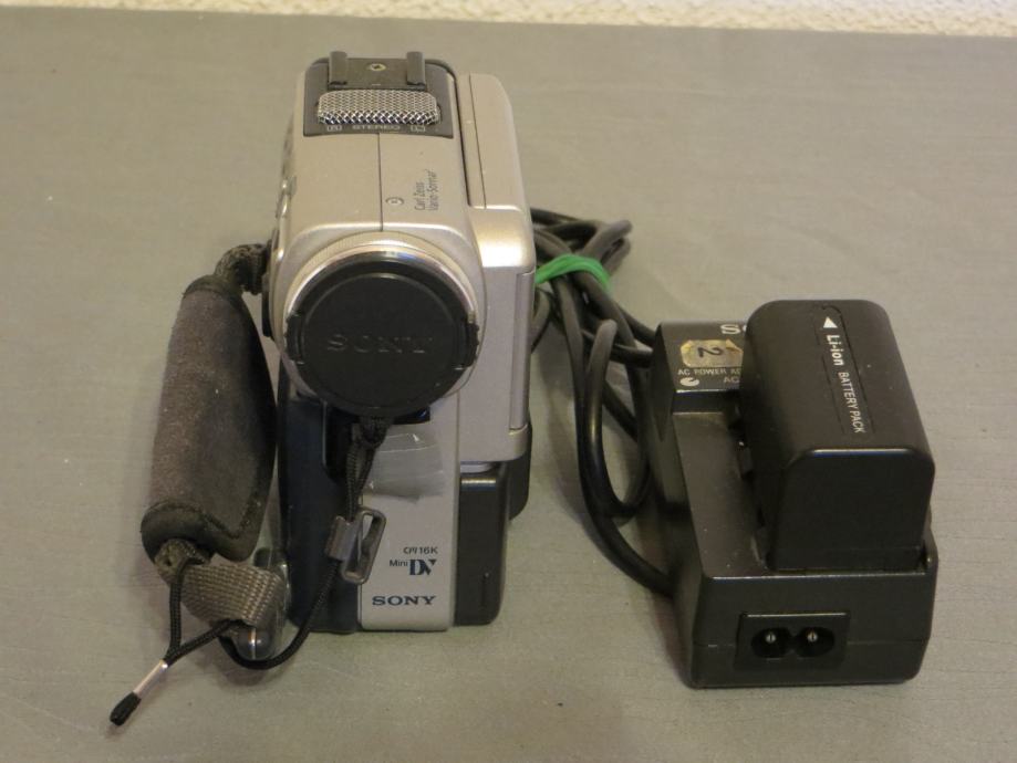 Kamera Sony DCR-PC4E