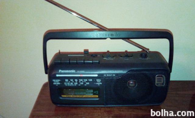 Prenosni radiokasetofon Panasonic