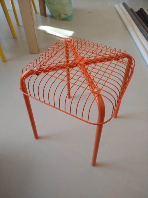Ikea stolček, podstavek