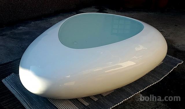 Ovalna miza za wellness v obliki kapljice bela sijaj, steklo