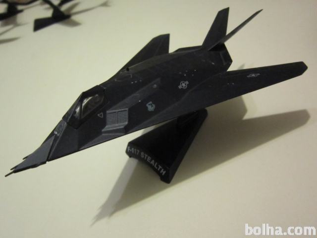 F-117 kovinska maketa 1:150