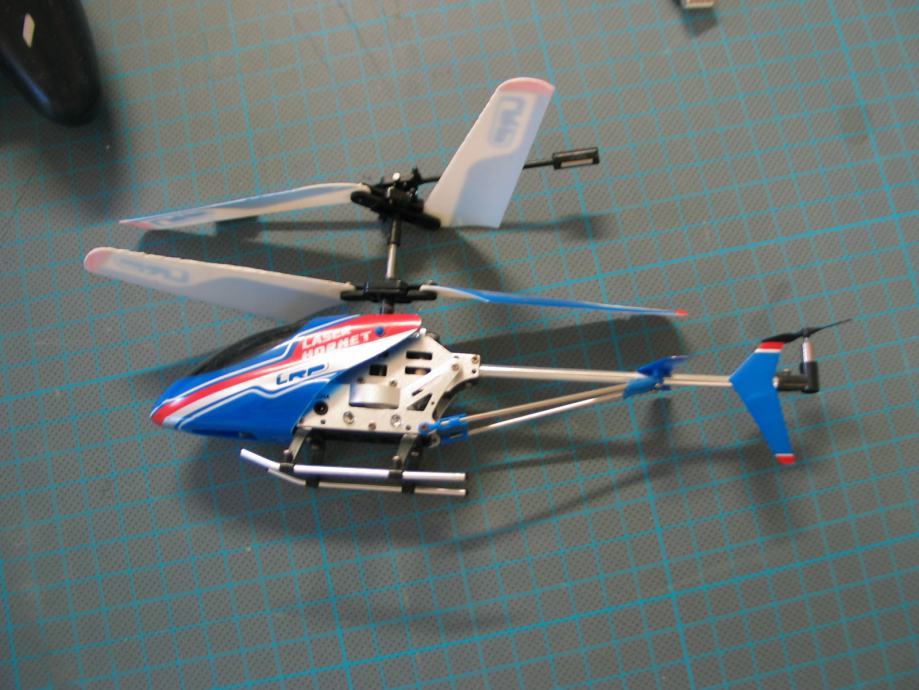 Helikopter na daljinsko vodenje LRP Laser Hornet 180, rabljen, prodam