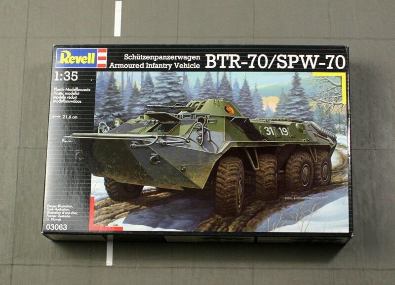 Maketa oklepnik BTR-70/SPW-70 1/35 1:35