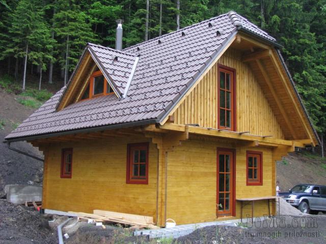 brunarica lesena hiša brunarice lesene hiše