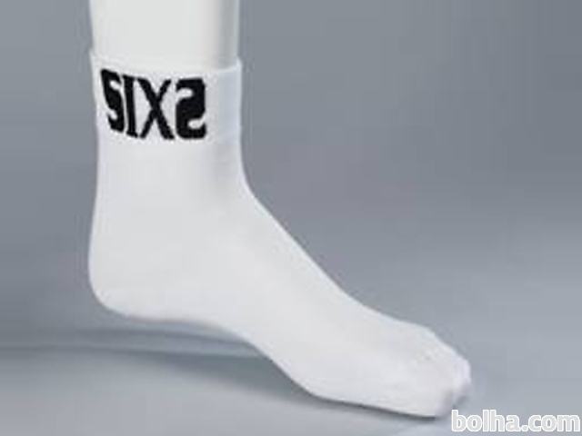 Nizke nogavice SIXS bele