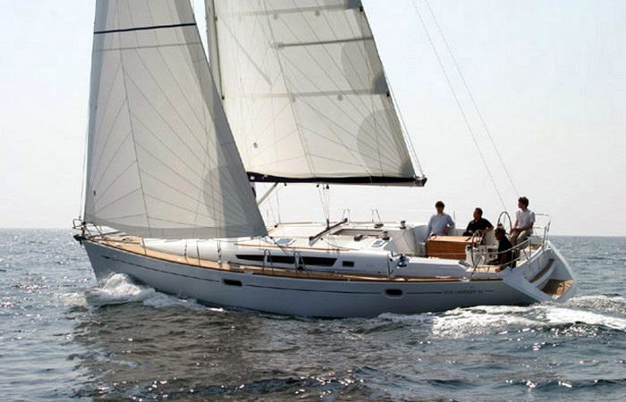 Charter Sun Odyssey 45 (2006) - 10 privezov, 4 kabine - Jezera
