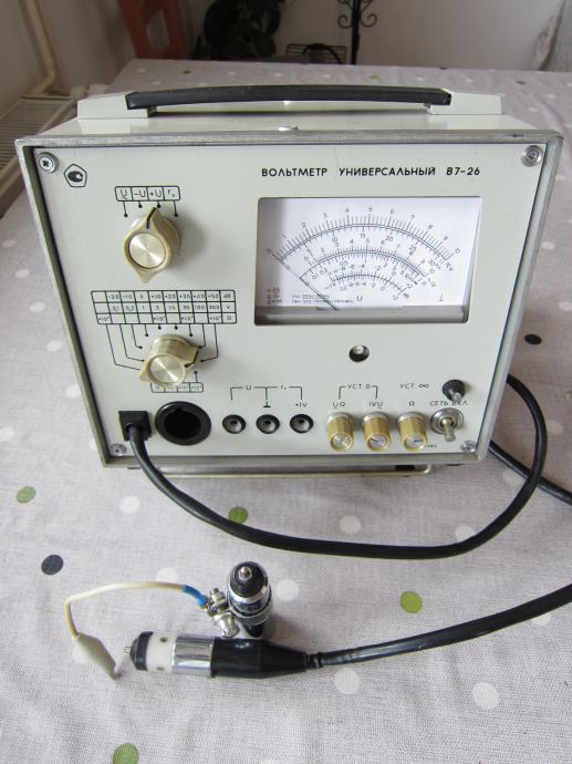 Multimeter visokofrekvenčni voltmeter cevni voltmeter V7-26