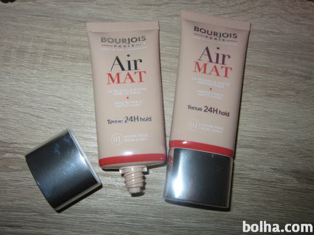 Bourjois Air Mat puder -odtenek 01 Rose Ivory (2x)