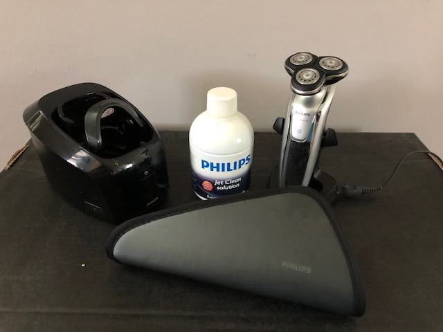Brivnik Philips HQ1620 z kaseto čiščenje glave