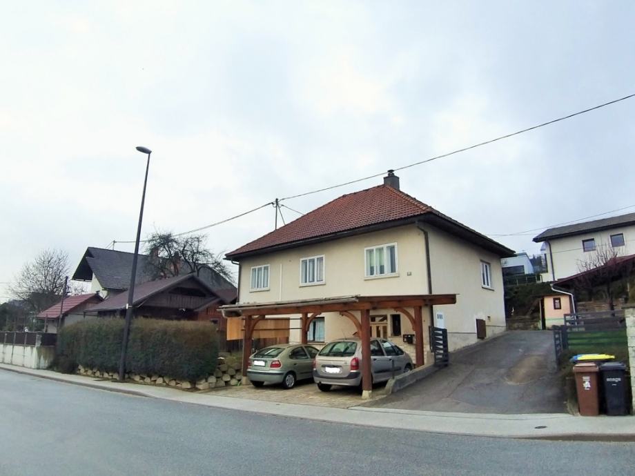 Dvostanovanjska hiša, 298.5 m2, sončna lokacija, Ljubljana - Glince (prodaja)