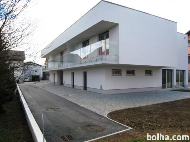 Hiša, Osrednjeslovenska , Ljubljana , Moste, vrstna, 149,00 m2, prodam (prodaja)