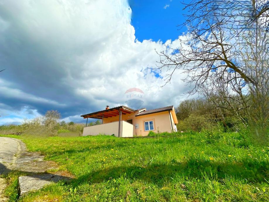 Juradi, Istra - počitniška hiša v osrednji Istri (prodaja)