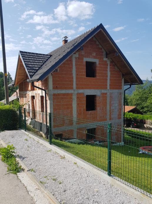 Lokacija hiše: Gradišče nad Pijavo Gorico, 183.00 m2 (prodaja)