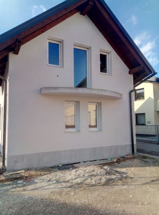 Lokacija hiše: Mengeš, večnadstropna, 100.10 m2 (prodaja)