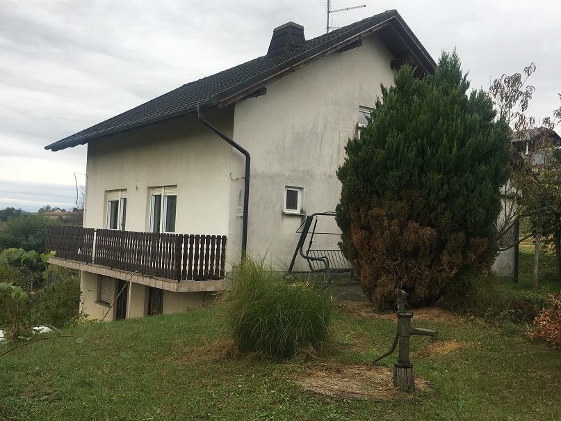 Hiša v Matjaševcih na Goričkem (prodaja)