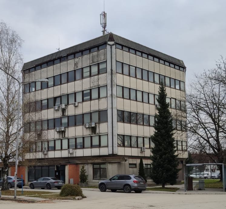 Lokacija poslovnega prostora: Medlog, Pisarne - 1.912,20 m2 (prodaja)
