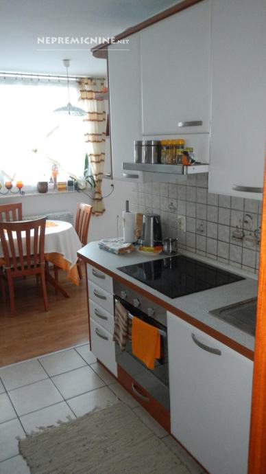 Lokacija stanovanja: Kočevje, 61.00 m2 ( Turjaško naselje ). (prodaja)