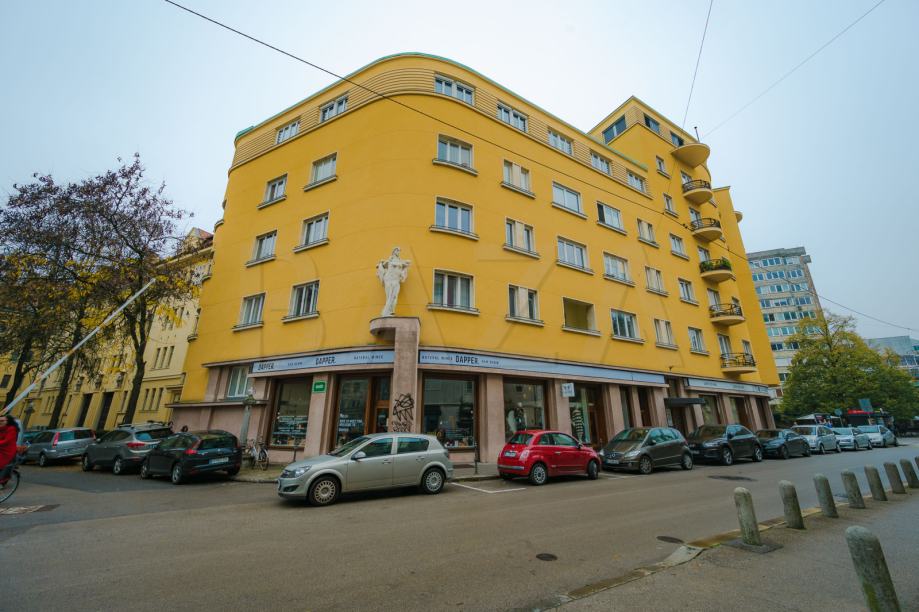 Lokacija stanovanja: Ljubljana Center, 146.00 m2 (prodaja)