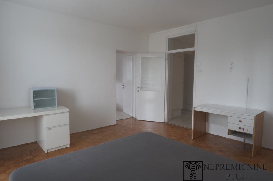 PRODAMO 3 sobno stanovanje: Ptuj, 74.00 m2 (prodaja)