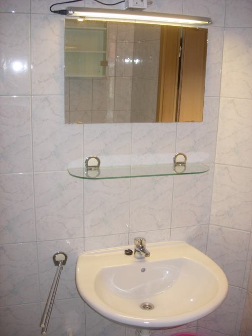 Stanovanje Rakek Lokacija stanovanja: Rakek, 29.10 m2 (oddaja)