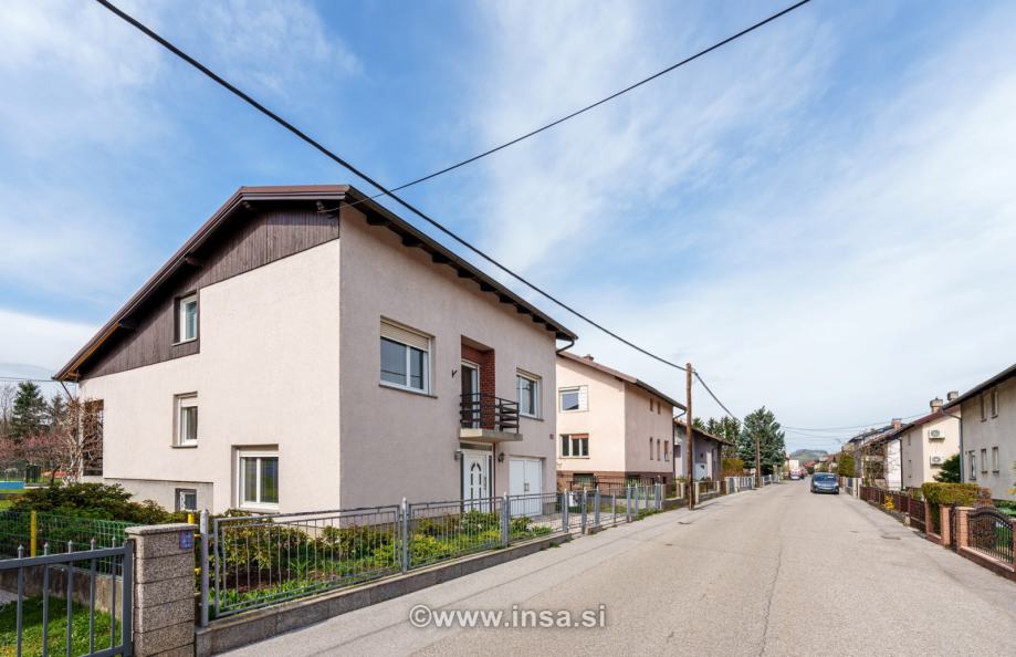 Samostojna hiša z bazenom, takoj vseljiva, Maribor Pobrežje (prodaja)