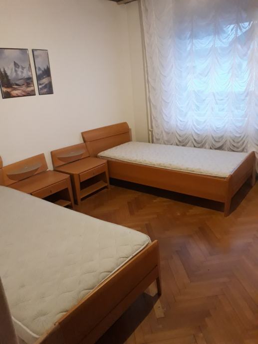 Soba v kraju Dravograd, Stopnja opremljenosti: V celoti, 12 m2 (oddaja)