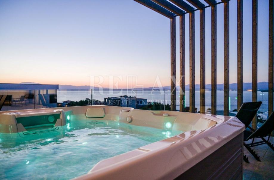 KRK, MALINSKA - Luksuzni penthouse s pogledom na morje (prodaja)