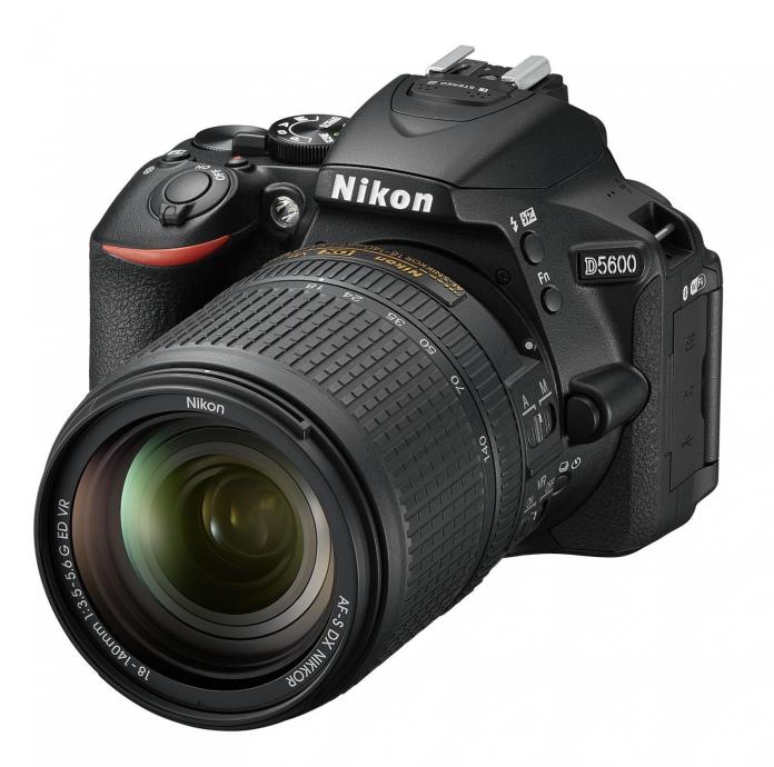Nikon d5600 in torbe