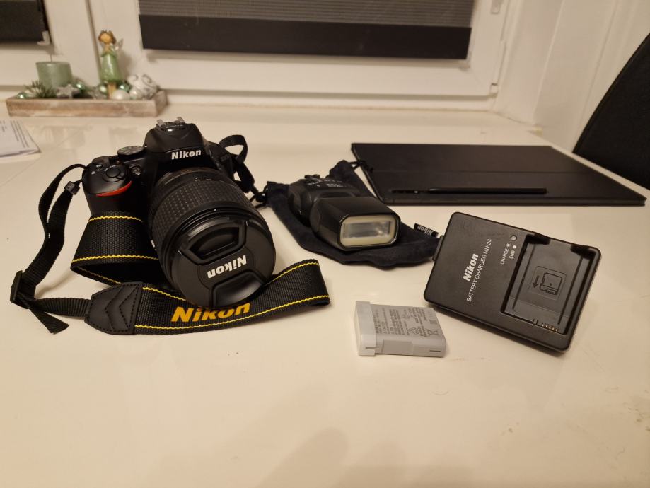 Nikon D5600, nikkor 18140 VR , speedlight SB500