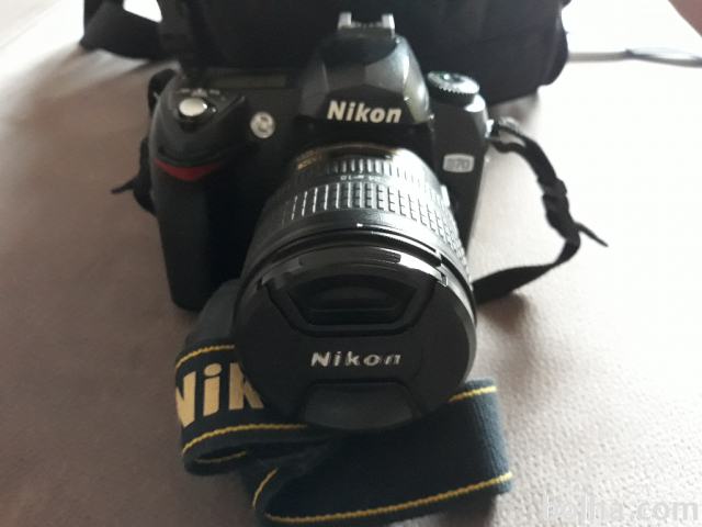 Nikon D70 +Nikkor 18-70mm+Lowepro nahrbtnik
