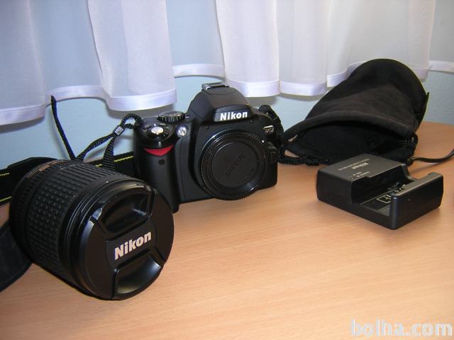 Nikon zrcalno refleksni fotoaparat