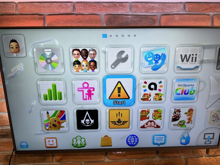 Nintendo Wii U Premium + 37 iger, odklenjen