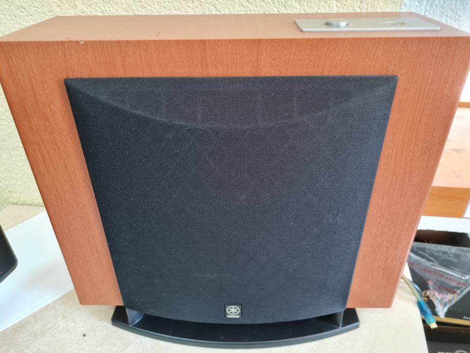 YAMAHA YSTFSW100 aktivni subwoofer, 75 W