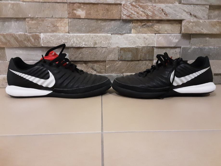 nike tiempo 39