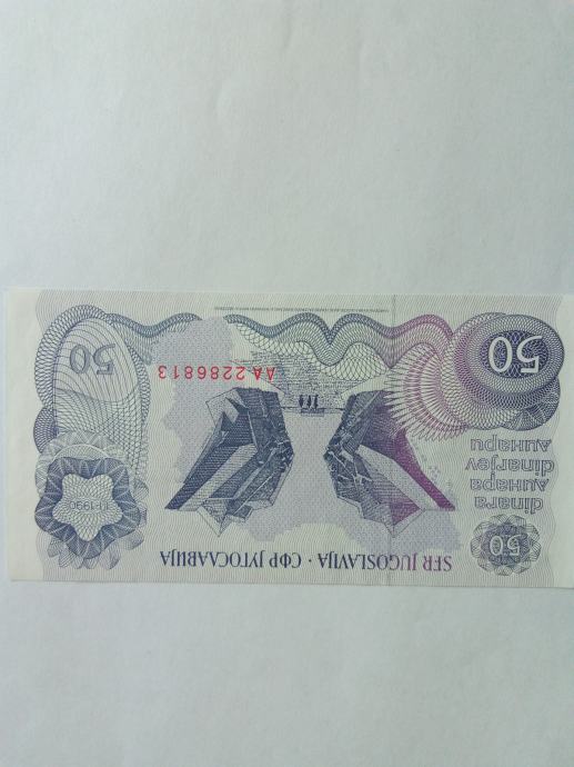 Prodam bankovec 50 din 1990 na sliki 5€ unc