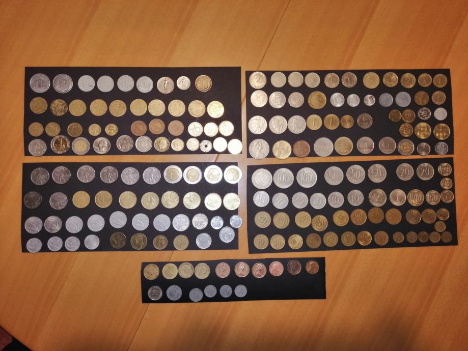 Prodam urejeno zbirko kovancev z dodatnimi kovanci