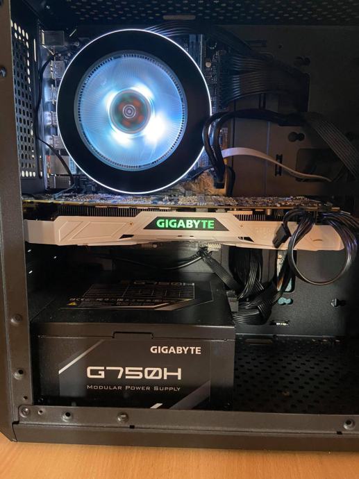 Gigabyte grafična kartica GeForce GTX 1080 Ti Gaming, 11GB