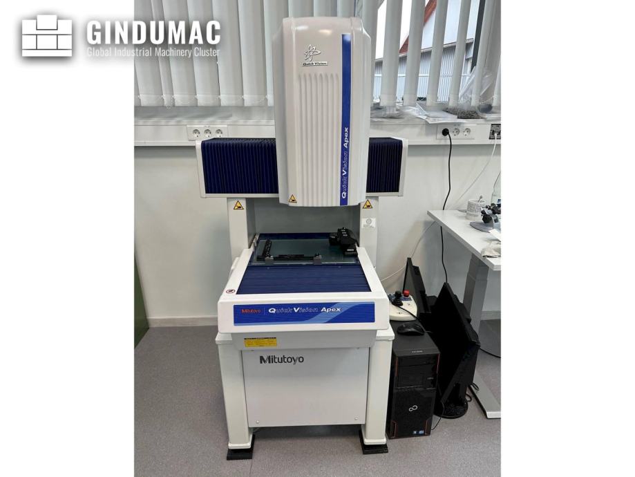 Mitutoyo Quick Vision Apex Measuring machine