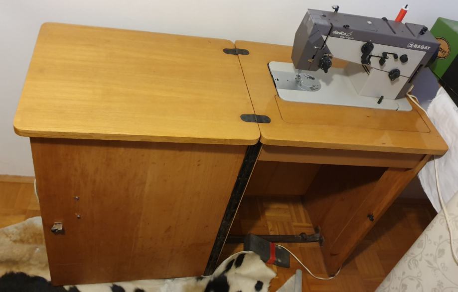 Šivalni stroj Bagat Danice Electronic lepo ohranjen delujoč UGODNO