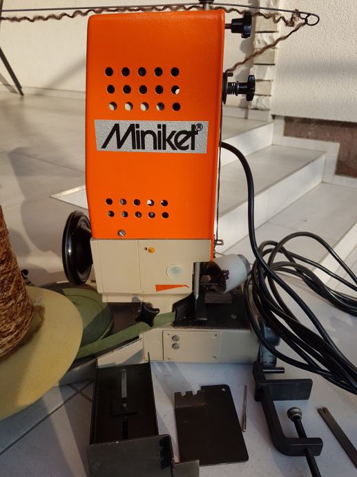 Stroj za obrobo preprog Miniket