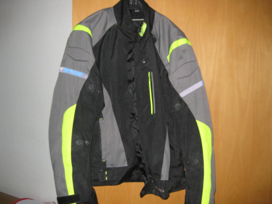 tekstilna jakna in hlače