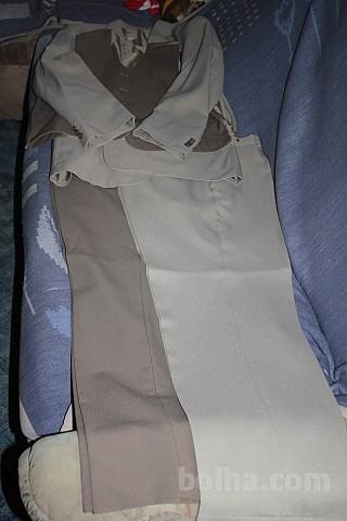 obleka z dvojnim hlačam in obojestranskim telovniku