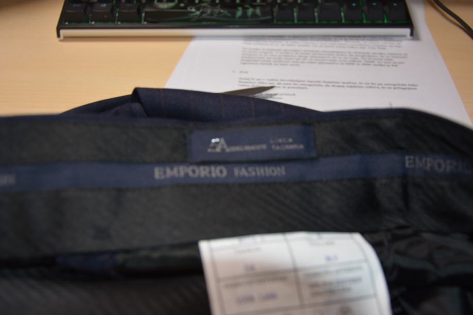 Poslovne hlače Emporio Armani