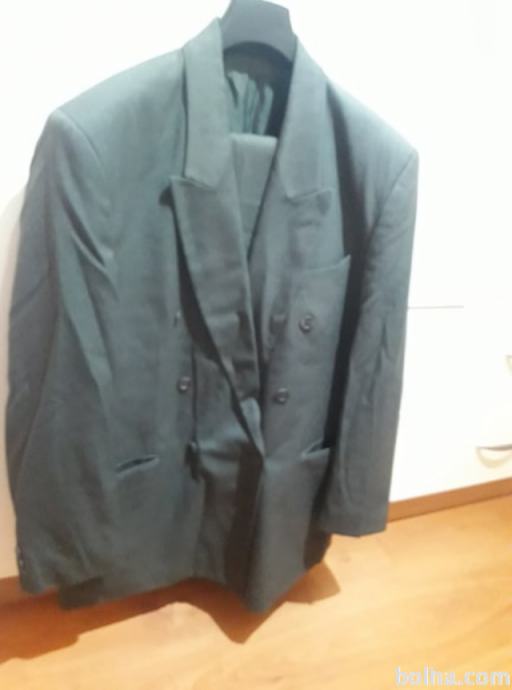 Prodam sivo moško obleko-suknjič, hlače št.50 za 10 EUR