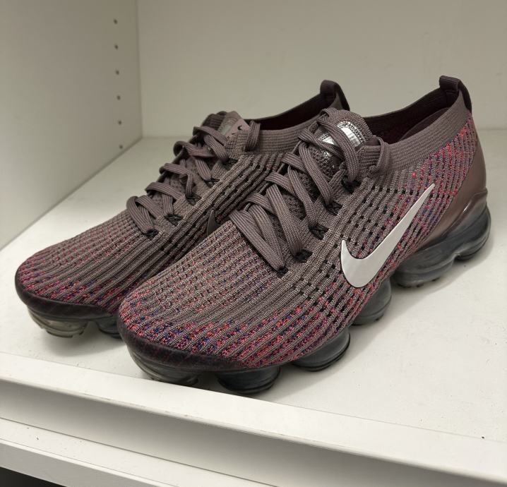 vapormax flyknite