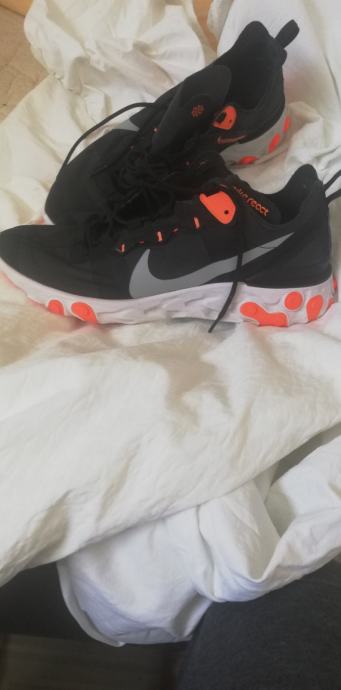 white nike socks