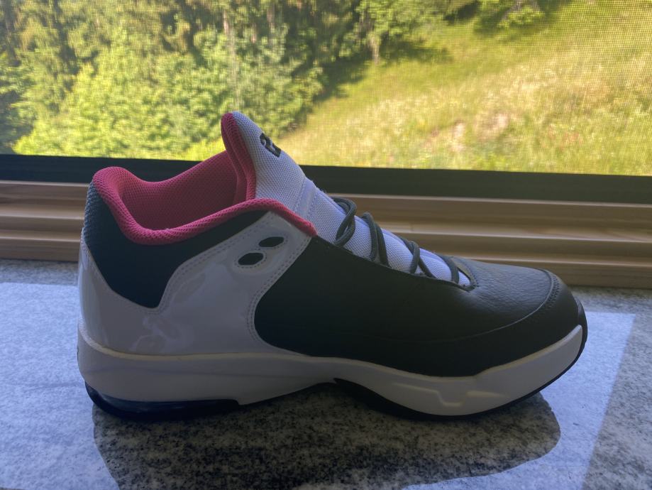 nike jordan aura