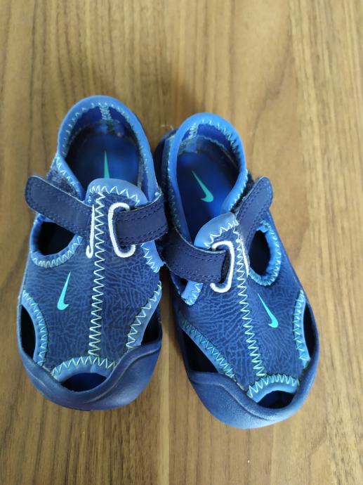 Nike sunray protect vel. 23